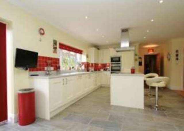  Image of 3 Bedroom Bungalow for sale at West Chiltington Pulborough West Chiltington, RH20 2PP