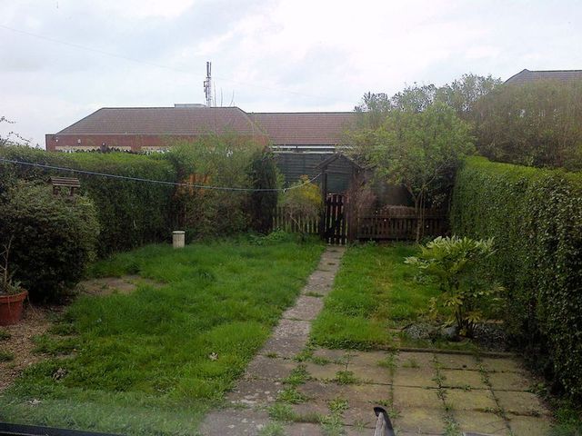  Image of 2 Bedroom Semi-Detached to rent at North Hill Road  Sheffield, S5 8DT