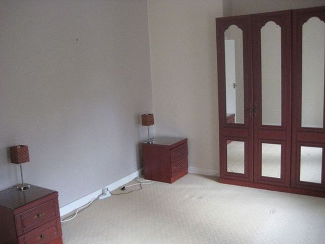  Image of 2 Bedroom Semi-Detached to rent at North Hill Road  Sheffield, S5 8DT