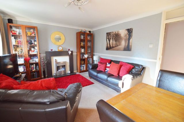  Image of 2 Bedroom Flat for sale at North Park Road Erdington Birmingham, B23 7YF