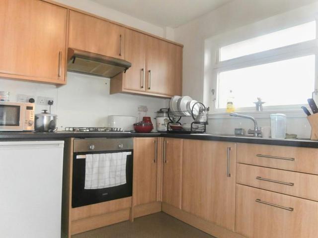  Image of 3 Bedroom Flat to rent at Grangemouth Falkirk Falkirk, FK3 9AY