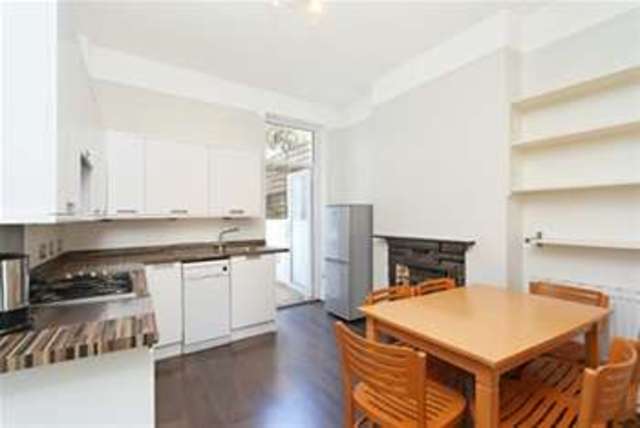  Image of 1 Bedroom Flat to rent at London, SW11 4NU