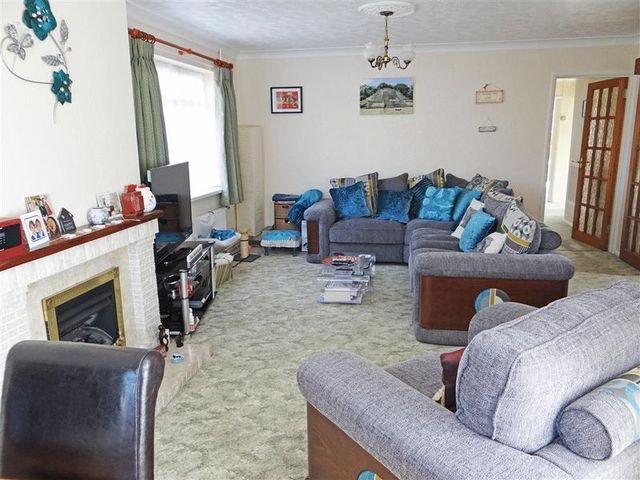  Image of 3 Bedroom Detached for sale at Riverbourne Road  Laverstock, SP1 1NS