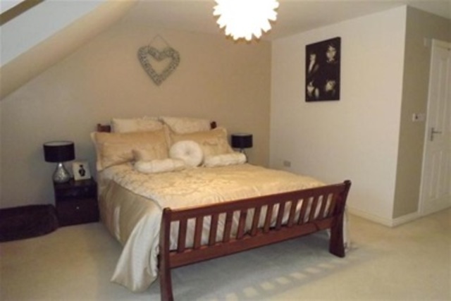  Image of 3 Bedroom Detached to rent at Bathgate West Lothian West Lothian, EH48 2GQ