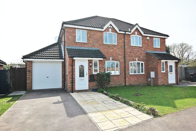  Image of 3 Bedroom Semi-Detached for sale at School Lane  Stewartby, MK43 9NG