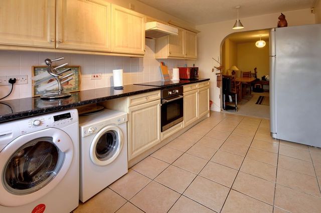  Image of 3 Bedroom Detached for sale at Sir Charles Crescent  Newport, NP10 8QE