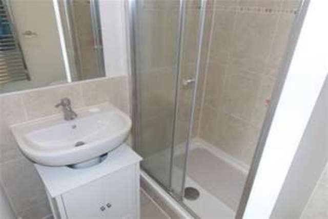  Image of 2 Bedroom Flat to rent at Bedford, MK42 0FT