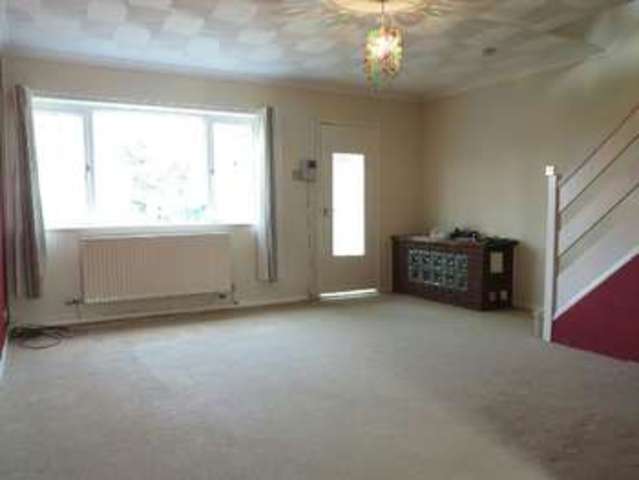  Image of 3 Bedroom Terraced to rent at Stephens Road  Tadley, RG26 3RX