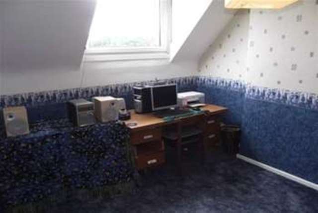  Image of 2 Bedroom Flat to rent at Weston-super-Mare, BS23 2JR