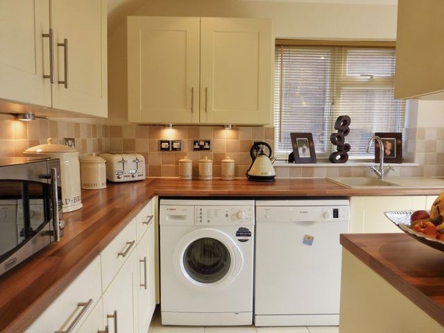  Image of 3 Bedroom Semi-Detached for sale at Langdale Avenue Hesketh Bank Preston, PR4 6TD
