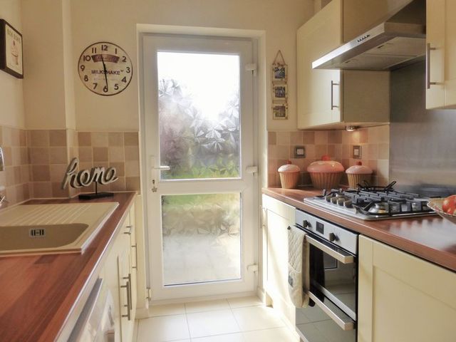  Image of 3 Bedroom Semi-Detached for sale at Langdale Avenue Hesketh Bank Preston, PR4 6TD