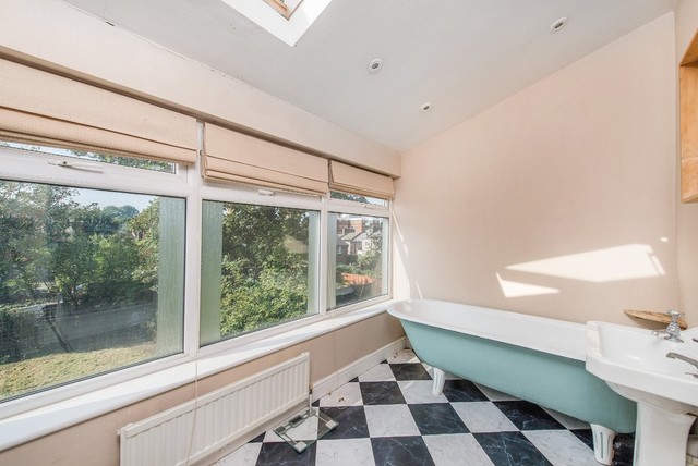  Image of 1 Bedroom Flat to rent at Upper Brockley Road  Brockley, SE4 1ST