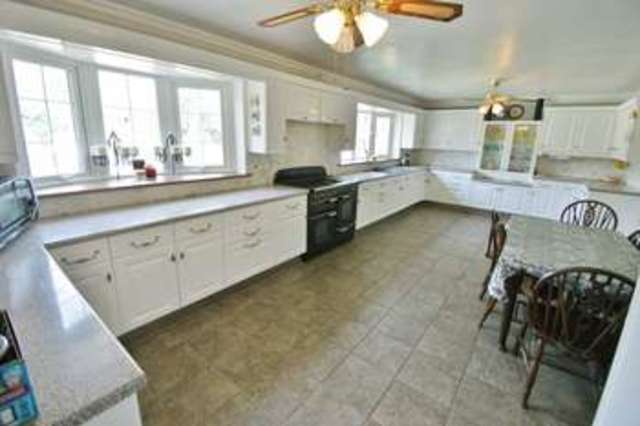  Image of 5 Bedroom Detached for sale at Hainford Norwich Waterloo, NR10 3AX