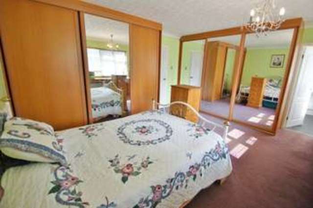  Image of 5 Bedroom Detached for sale at Hainford Norwich Waterloo, NR10 3AX