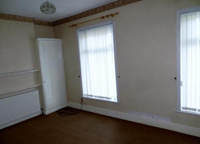  Image of 2 Bedroom Terraced for sale at Hull, HU3 6PR