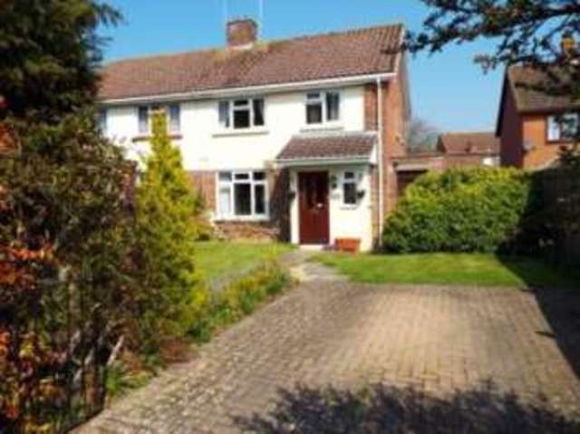  Image of 3 Bedroom Semi-Detached for sale at Calmore Southampton Calmore, SO40 2RJ