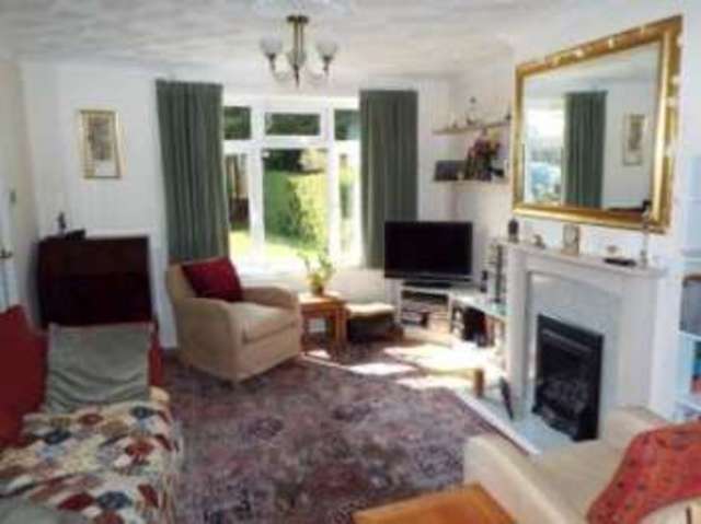  Image of 3 Bedroom Semi-Detached for sale at Calmore Southampton Calmore, SO40 2RJ