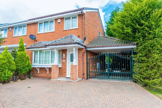  Image of 3 Bedroom Semi-Detached for sale at Corfe Close Aspull Wigan, WN2 1UW