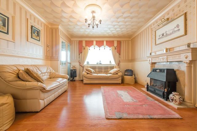  Image of 3 Bedroom Semi-Detached for sale at Corfe Close Aspull Wigan, WN2 1UW