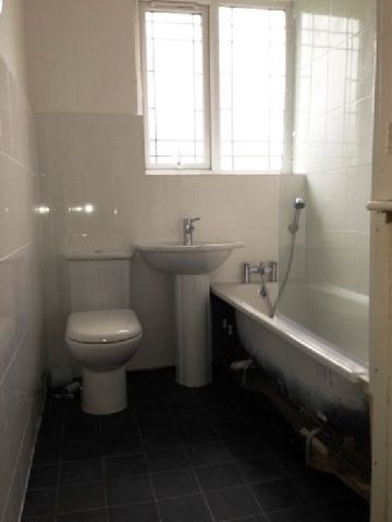  Image of 1 Bedroom House Share to rent at 201 Gibbins Rd Bristol 201 Gibbins Rd, B29 6NH