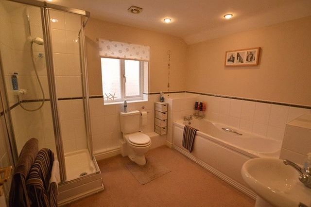  Image of 4 Bedroom Detached for sale at Hickling Close  Rothley, LE7 7QF