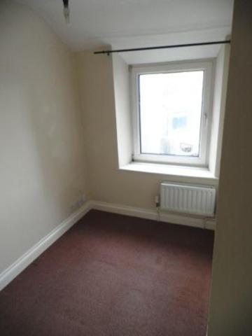  Image of 2 Bedroom Terraced to rent at Portland, DT5 1JQ