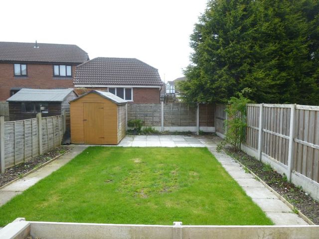  Image of 3 Bedroom Semi-Detached to rent at Laburnum Road Lowton Lowton, WA3 2NL