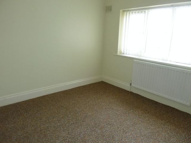 Image of 3 Bedroom Semi-Detached to rent at Laburnum Road Lowton Lowton, WA3 2NL