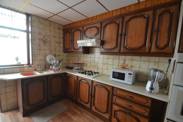  Image of 3 Bedroom Terraced to rent at Lyndhurst Gardens  Barking, IG11 9YB