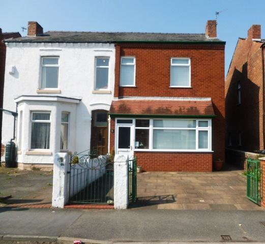  Image of 3 Bedroom Semi-Detached to rent at Southport, PR8 4EL