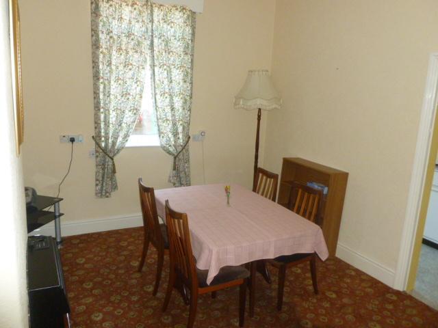  Image of 3 Bedroom Semi-Detached to rent at Southport, PR8 4EL