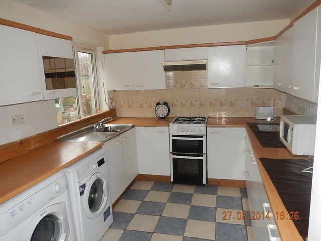  Image of 5 Bedroom Terraced to rent at Ninian Park Road  Cardiff, CF11 6HY