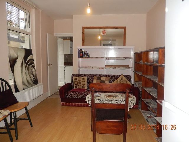  Image of 5 Bedroom Terraced to rent at Ninian Park Road  Cardiff, CF11 6HY