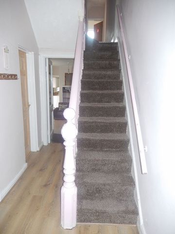  Image of 5 Bedroom Terraced to rent at Ninian Park Road  Cardiff, CF11 6HY