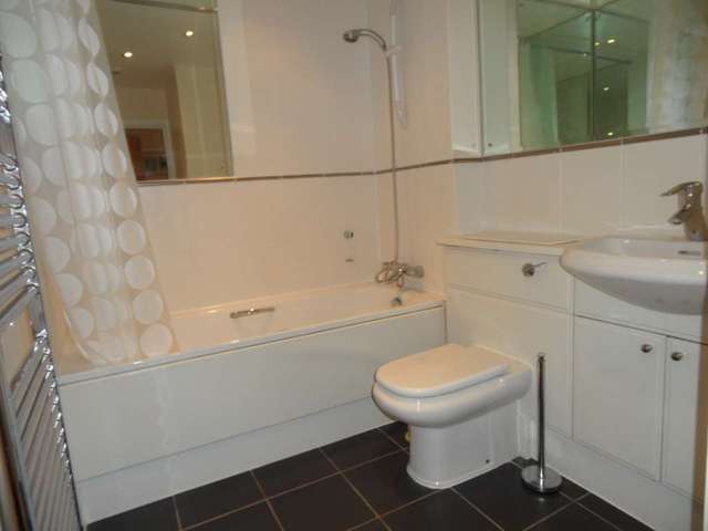  Image of 2 Bedroom Apartment to rent at Wards Wharf Approach Silvertown London, E16 2ER