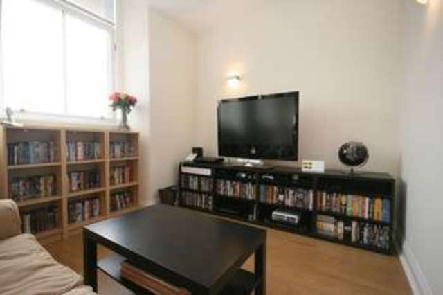  Image of 3 Bedroom Flat for sale at Old School Court  Linlithgow, EH49 7AW