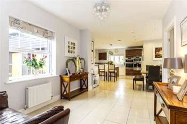  Image of 6 Bedroom Detached for sale at Sutton Courtenay Abingdon Drayton, OX14 4LW