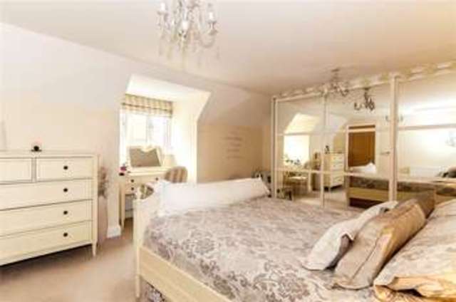  Image of 6 Bedroom Detached for sale at Sutton Courtenay Abingdon Drayton, OX14 4LW