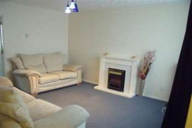  Image of 2 Bedroom Terraced to rent at Smethwick, B66 3AB