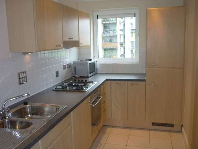  Image of 2 Bedroom Apartment to rent at Erebus Drive, Royal Artillery Quays  London, SE28 0GL