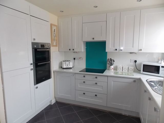  Image of 2 Bedroom Flat for sale at Back St. Helens Road South  Bolton, BL3 3TZ