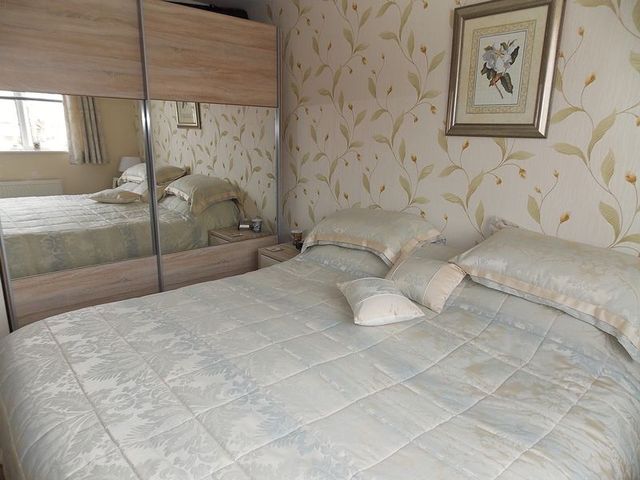  Image of 2 Bedroom Flat for sale at Back St. Helens Road South  Bolton, BL3 3TZ
