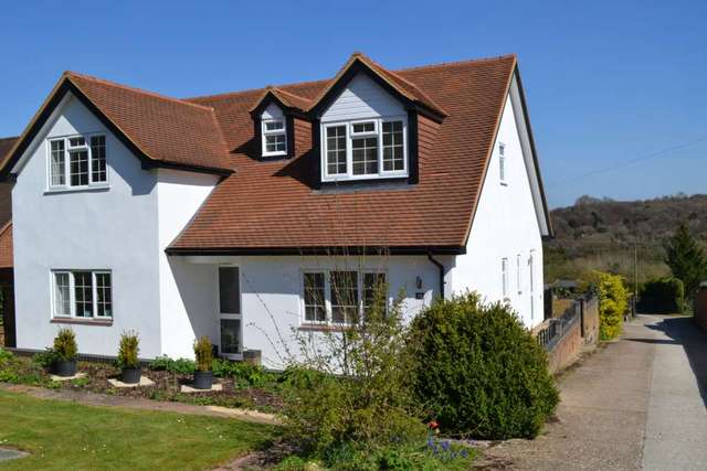  Image of 4 Bedroom Detached to rent at Haw Lane Bledlow Ridge High Wycombe, HP14 4JH