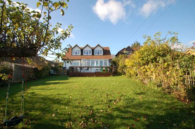  Image of 4 Bedroom Detached to rent at Haw Lane Bledlow Ridge High Wycombe, HP14 4JH