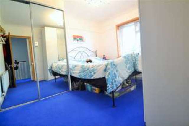  Image of 3 Bedroom Terraced to rent at Morden Hall Park, SM4 5LW