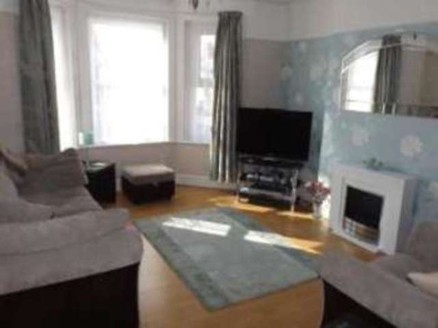  Image of 2 Bedroom Flat for sale at Bournemouth Dorset Moordown, BH9 1QA