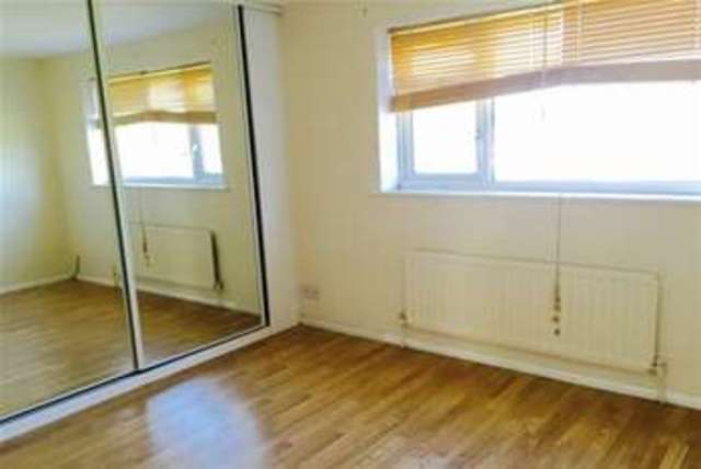  Image of 3 Bedroom Property to rent at Aylesbury, HP21 8QB