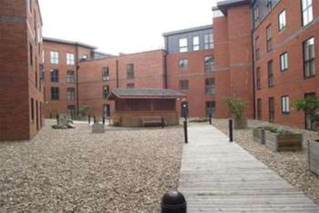  Image of 2 Bedroom Flat to rent at Worcester, WR1 3NG