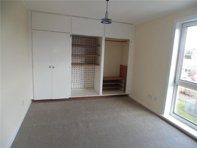  Image of 3 Bedroom Flat to rent at Corstorphine Edinburgh Edinburgh, EH4 8HW