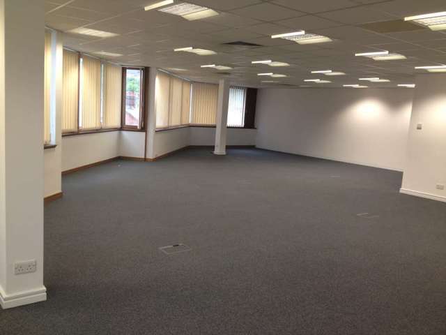  Image of Detached to rent at Desborough Road  High Wycombe, HP11 2QW